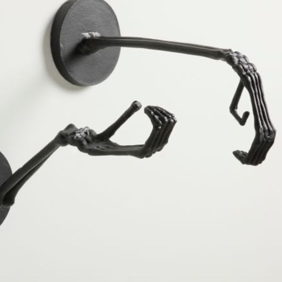 Pottery Barn Skeleton Lantern Hook Hands Set/2 Sold Out New In Box ☠️ - Picture 4 of 5